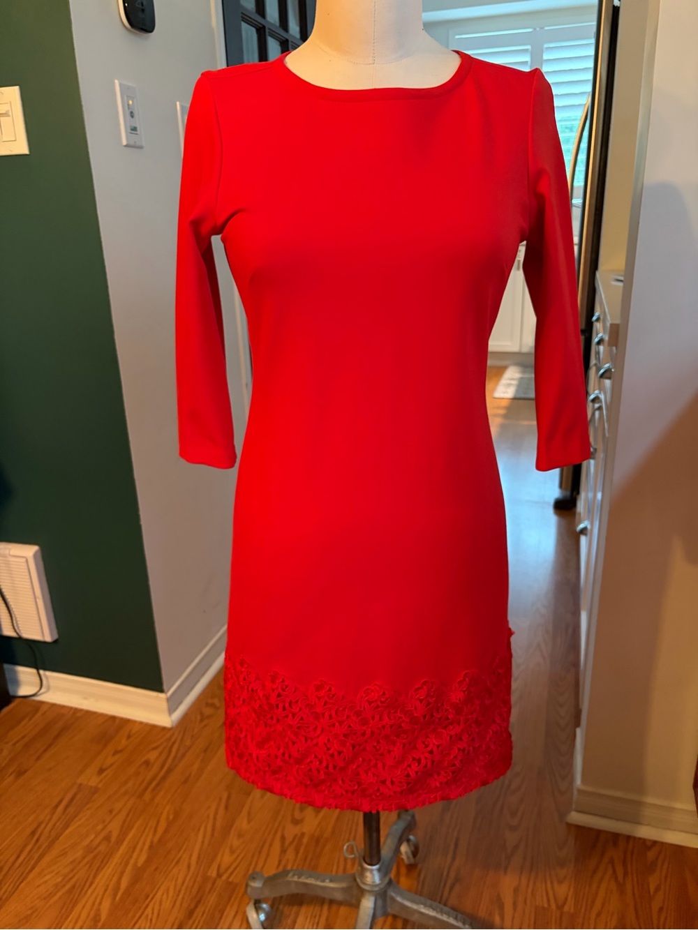 Taylor Red Long-Sleeve Lace-Hem Shift Dress
